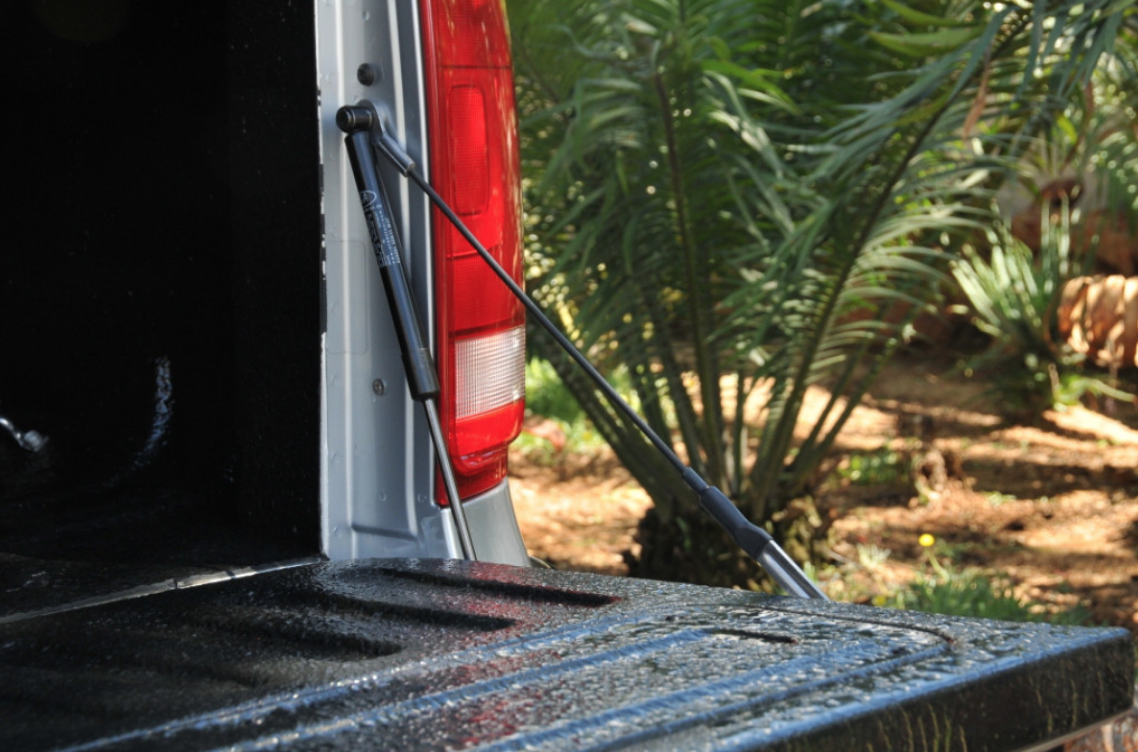 Amortiguador de Portalón EZDown Mahindra S6 Pik Up 2013-2022